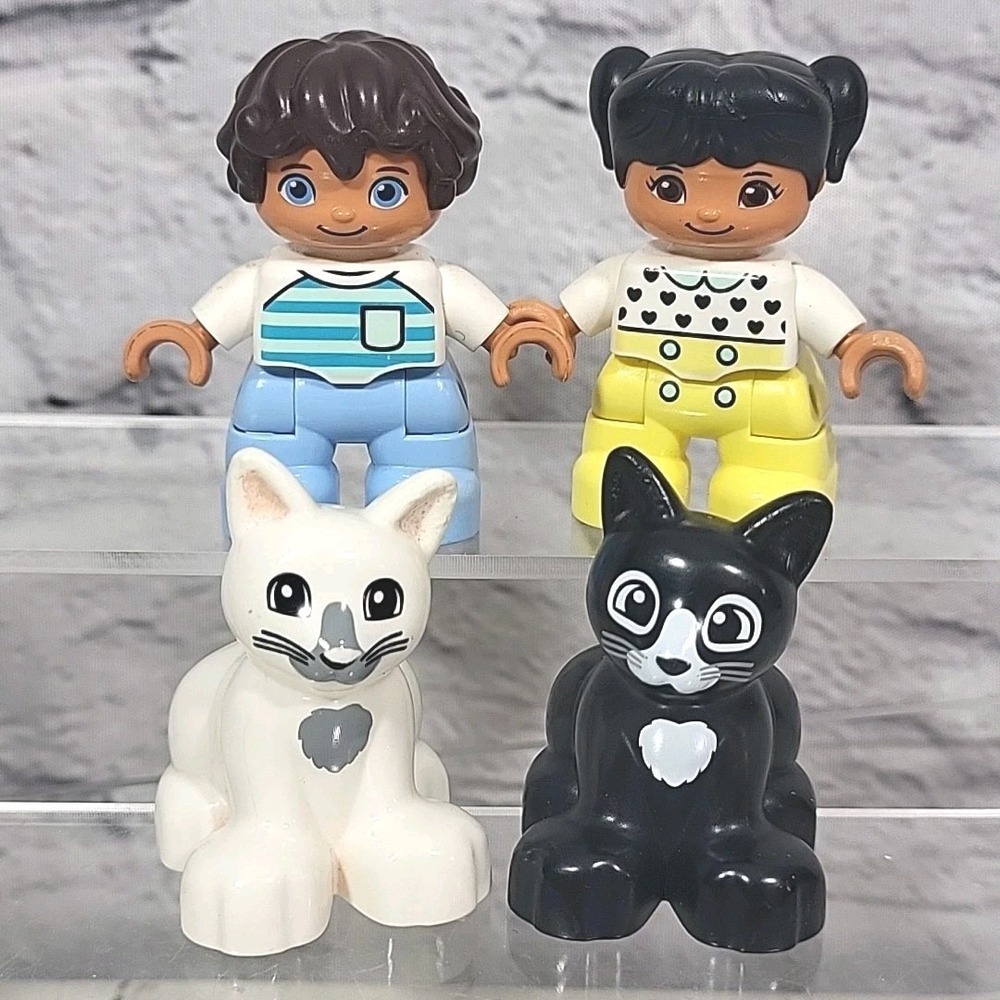 Lego Duplo Figures Lot Of 4 Boy Girl Kids Children With Black White Kitty Cats